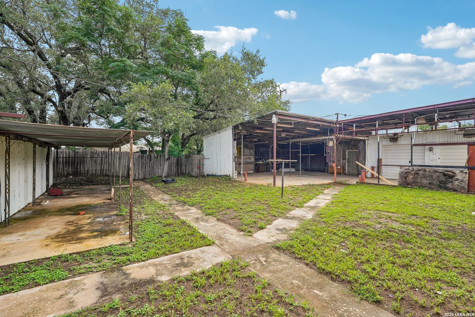 4229 & 4225 Mansion