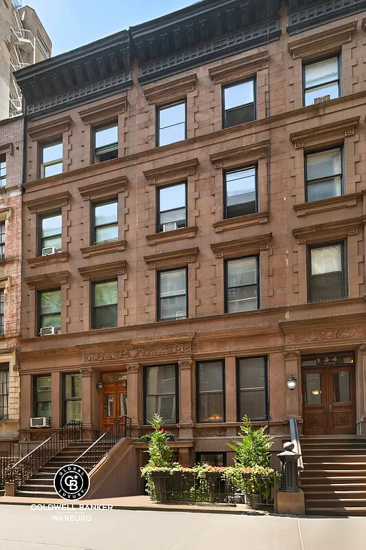132 W 73RD Street