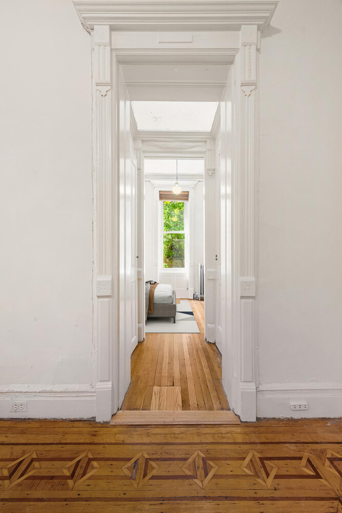 132 W 73RD Street