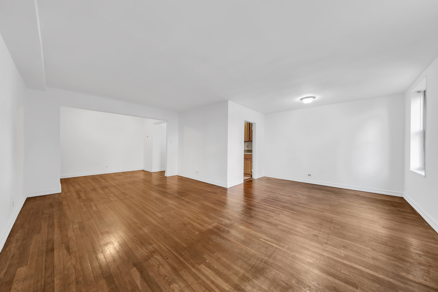 100 BANK Street 2B