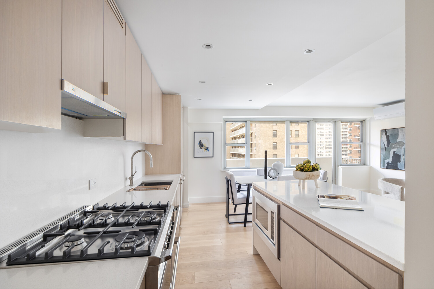 100 W 93RD Street 9F