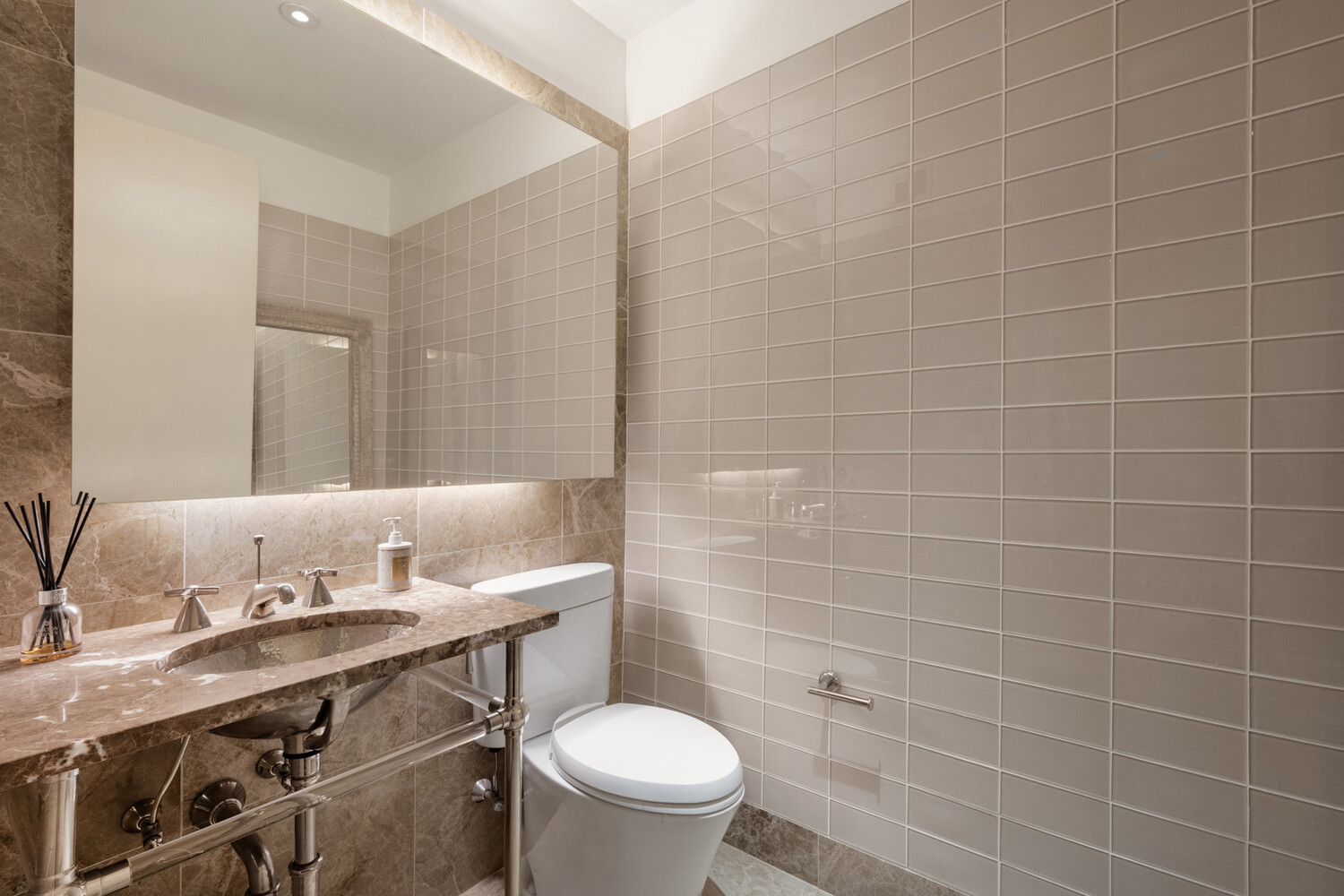 255 E 74TH Street 6B