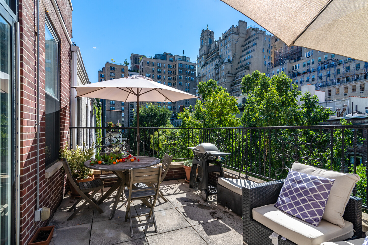 38 W 83RD Street PH