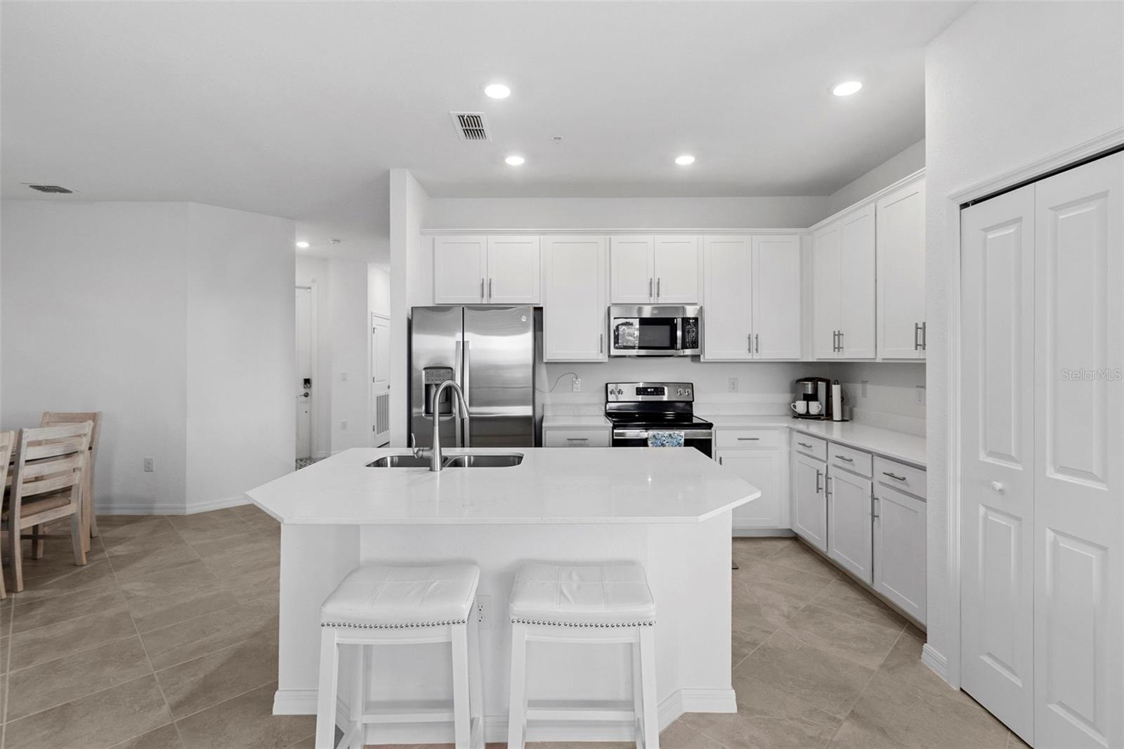 12240 WELLEN GOLF ST #301