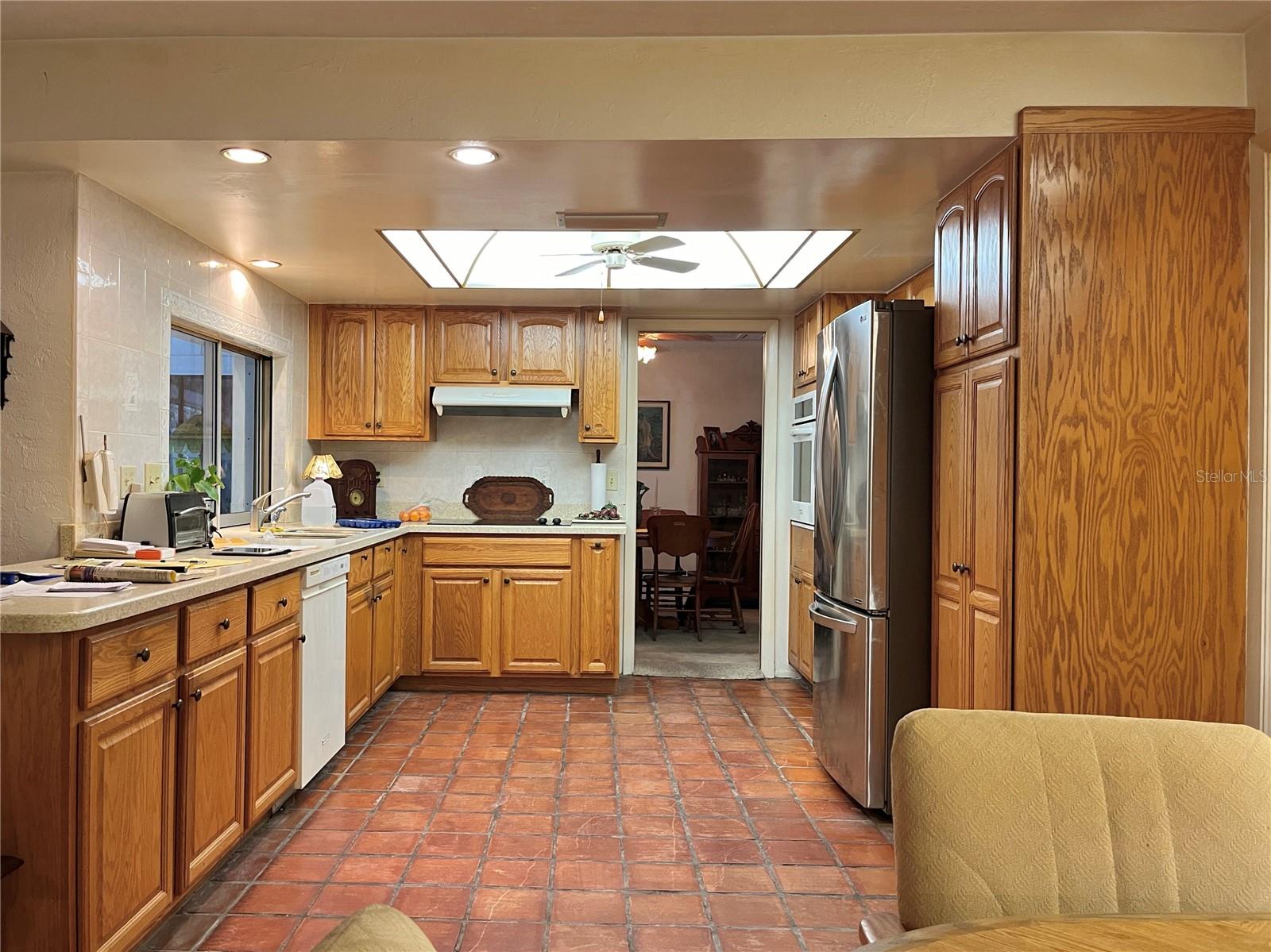 734 BIRDSONG LN