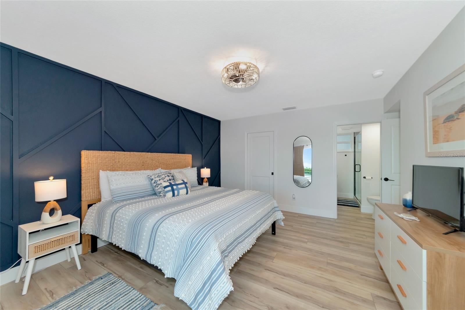 605 SUTTON PL #401-A