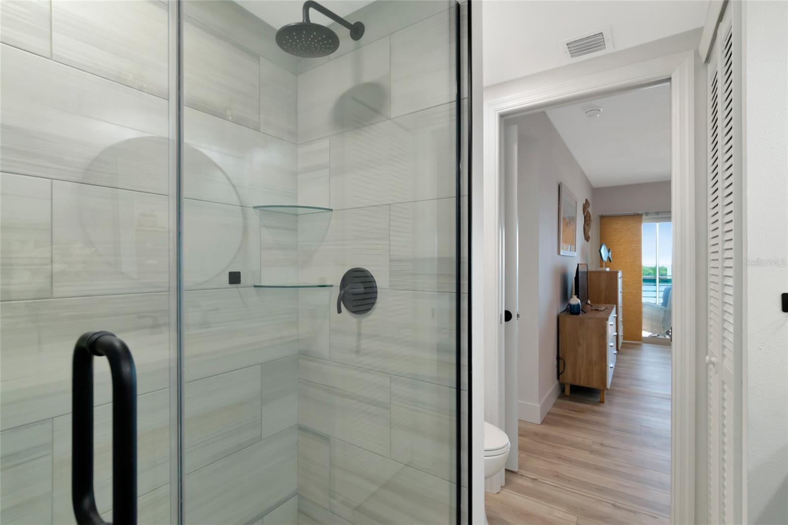 605 SUTTON PL #401-A