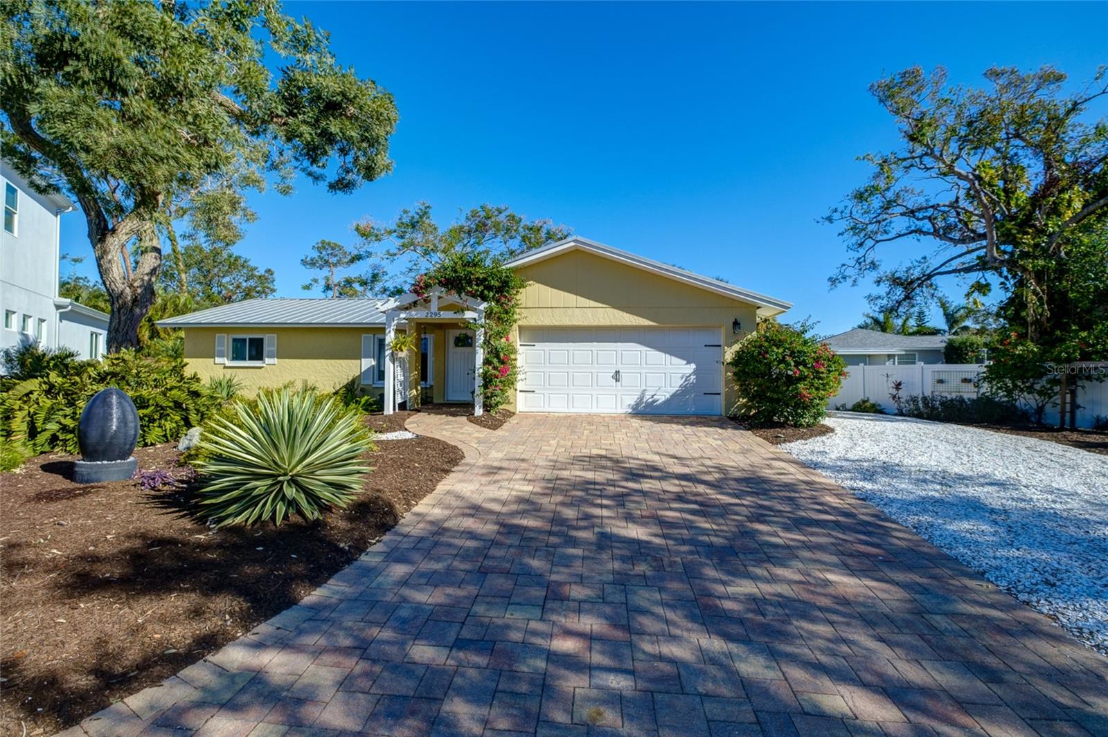 2295 HIBISCUS ST