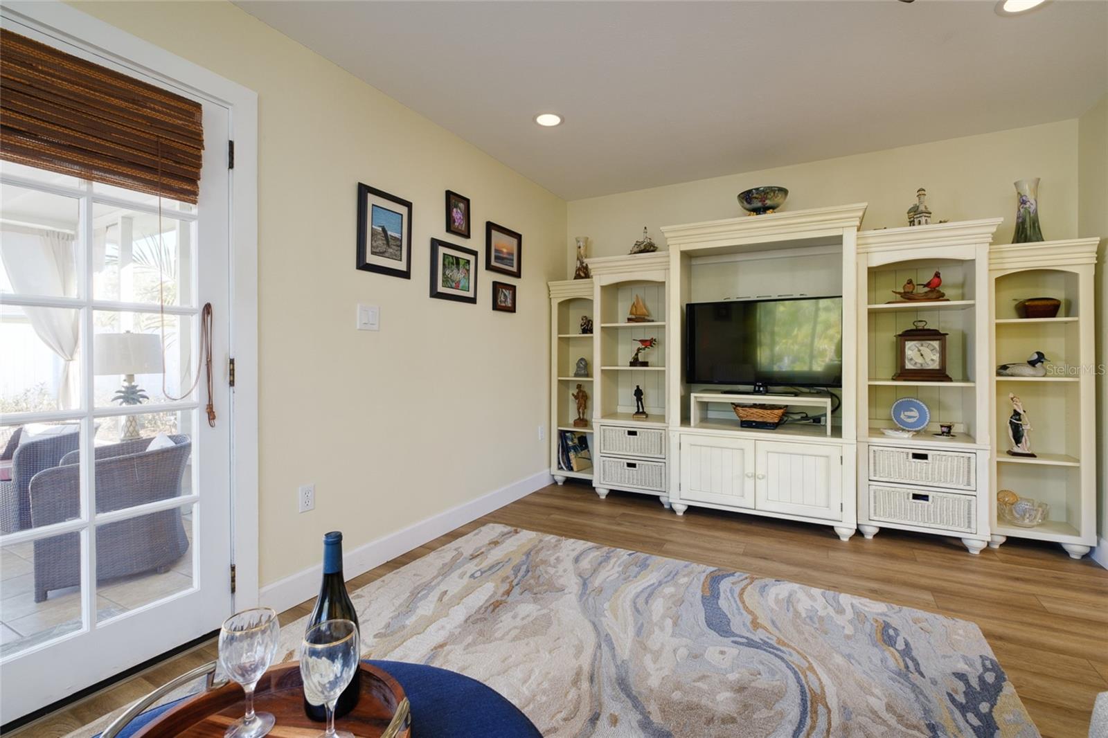 2295 HIBISCUS ST