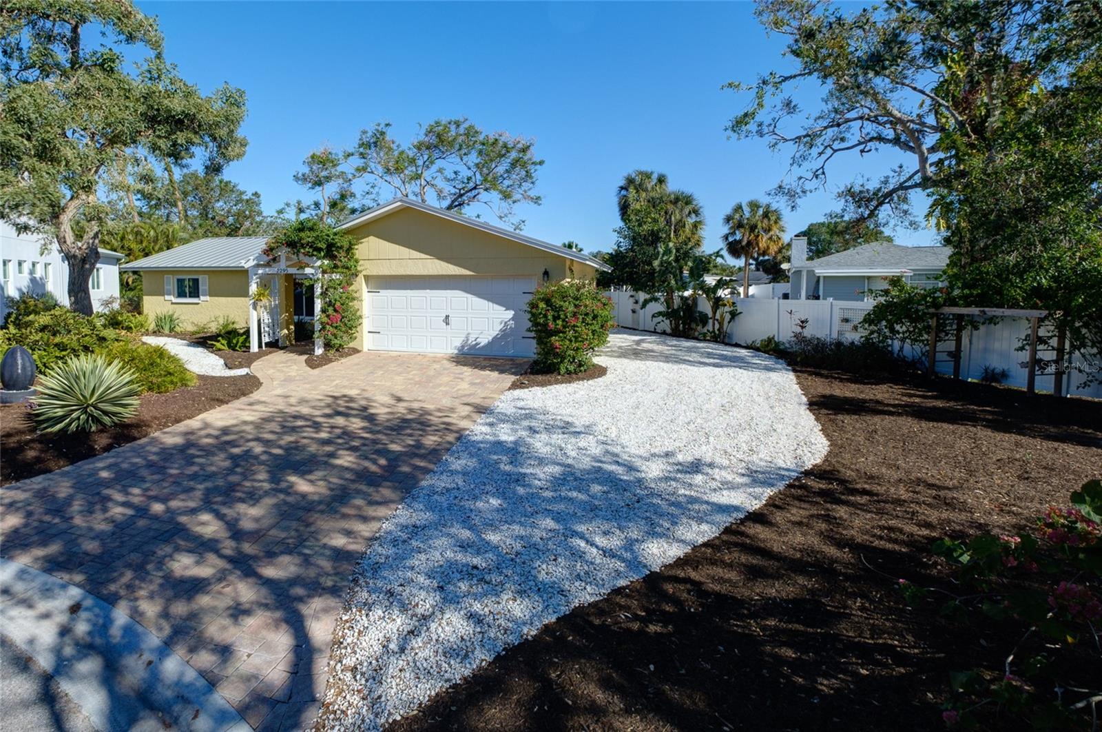 2295 HIBISCUS ST