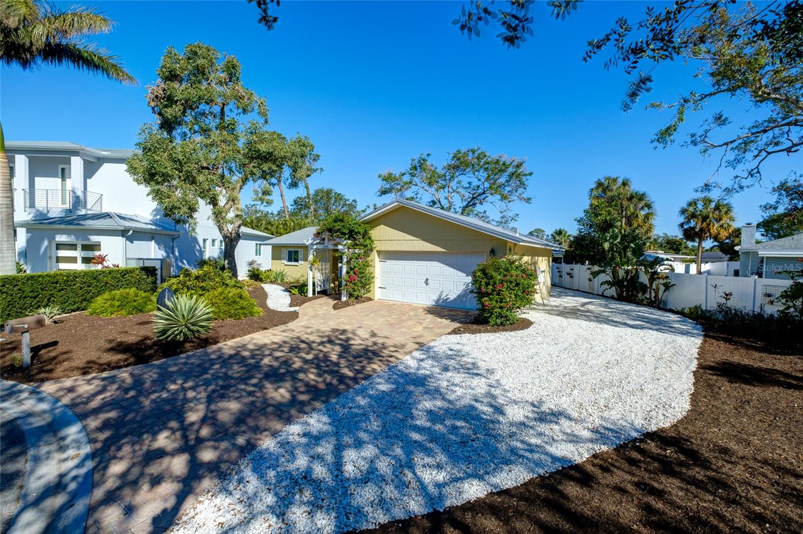 2295 HIBISCUS ST
