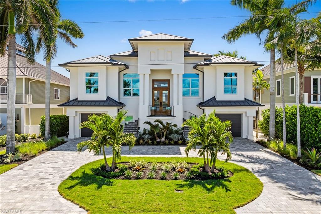 250 6th ST W