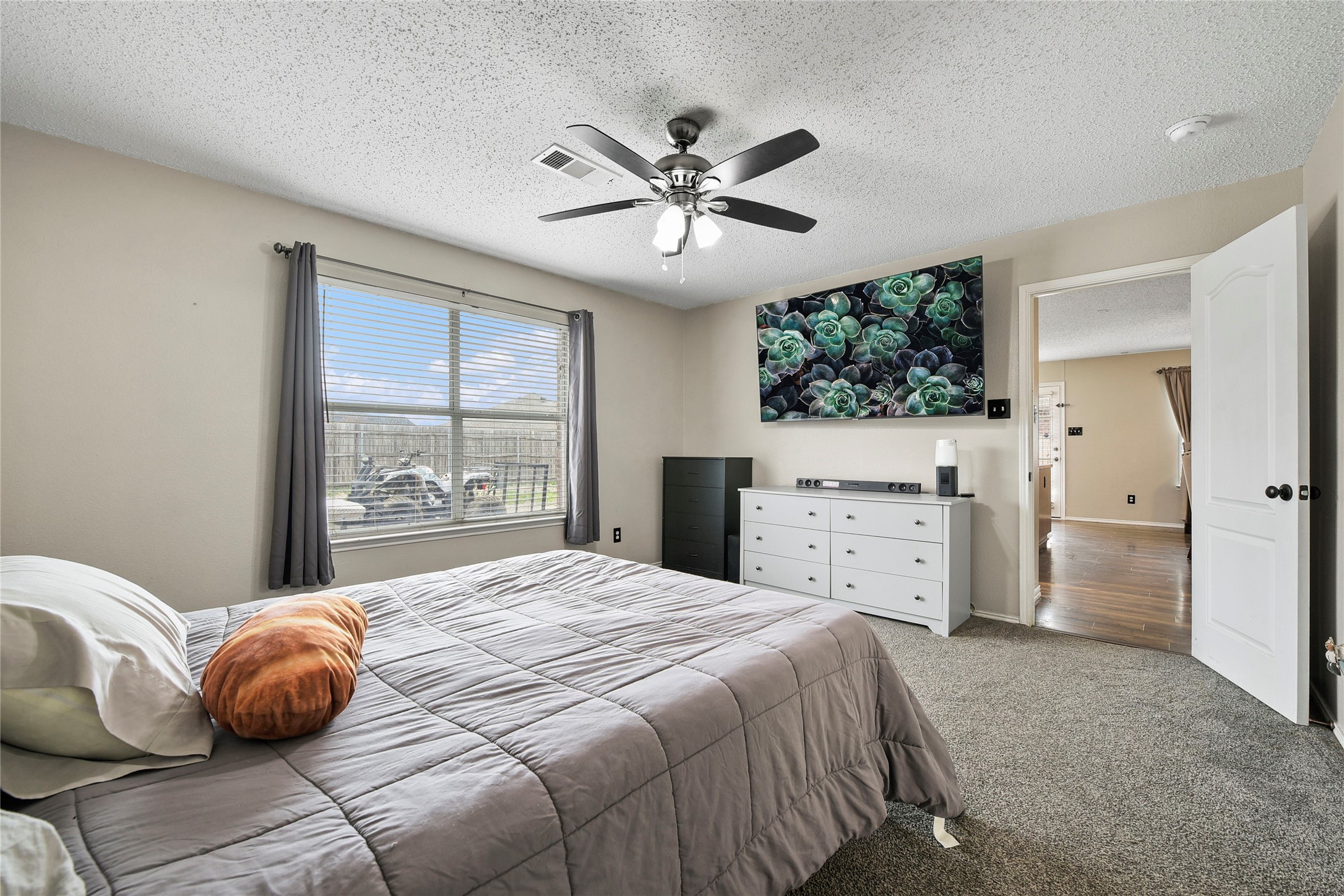 3909 Carlsbad Way