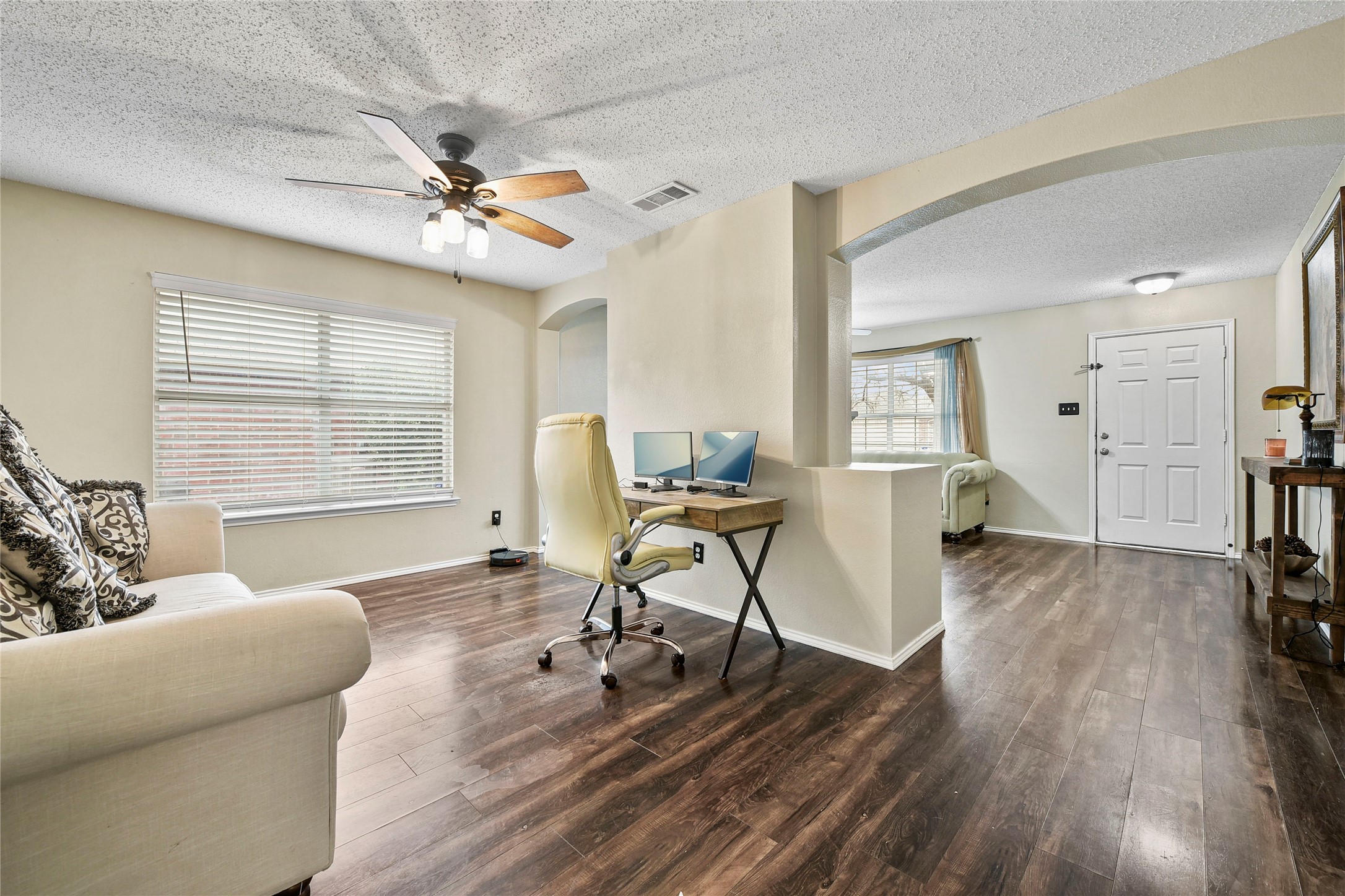 3909 Carlsbad Way