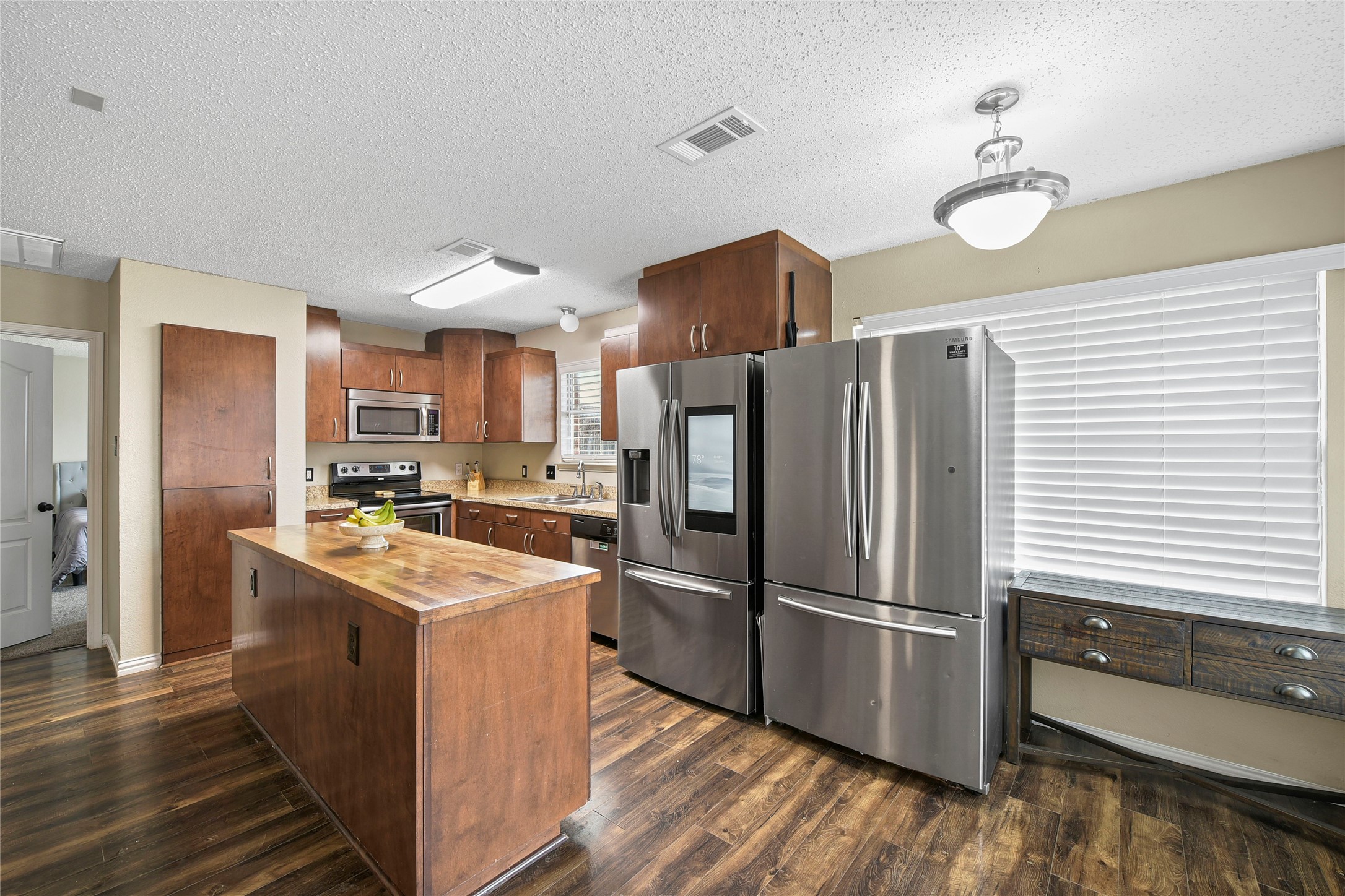 3909 Carlsbad Way