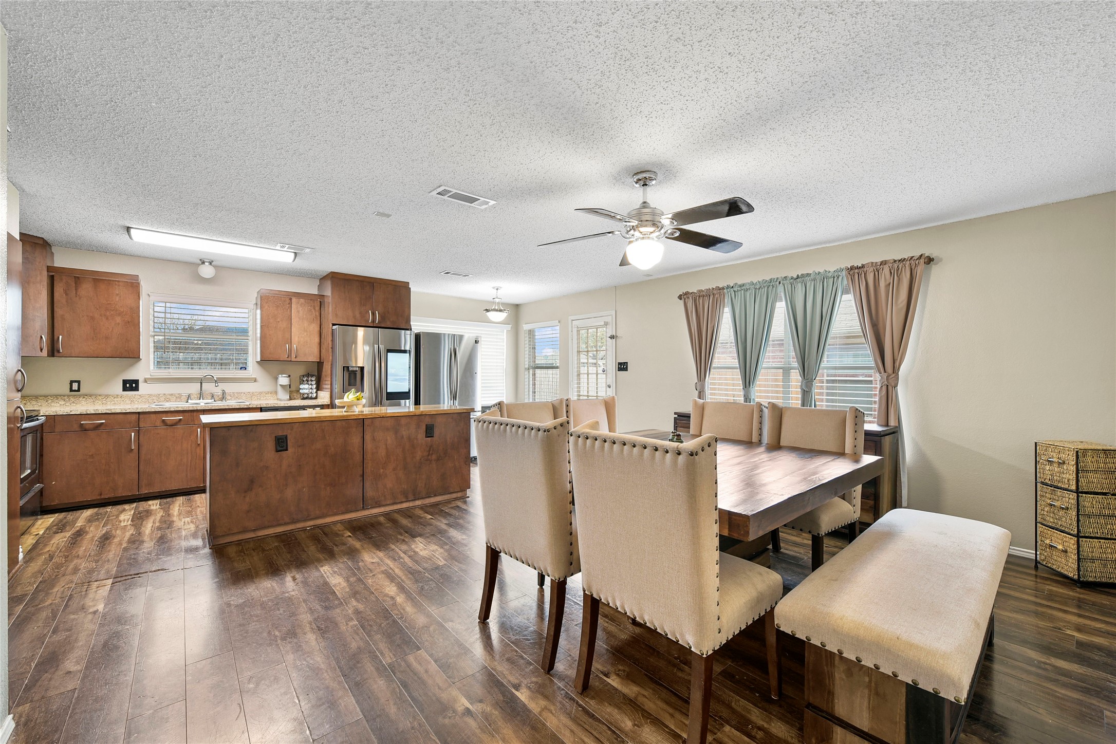 3909 Carlsbad Way
