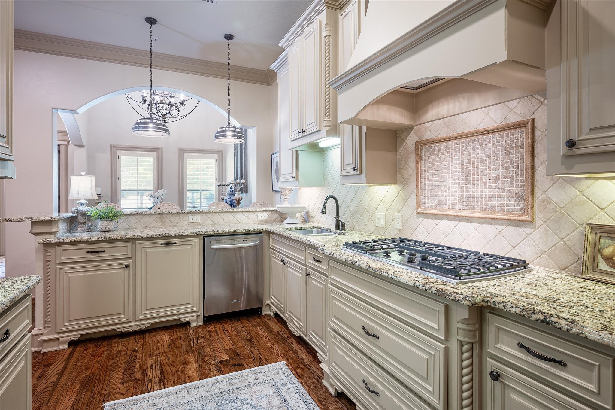 1641 Fountain Pass Drive