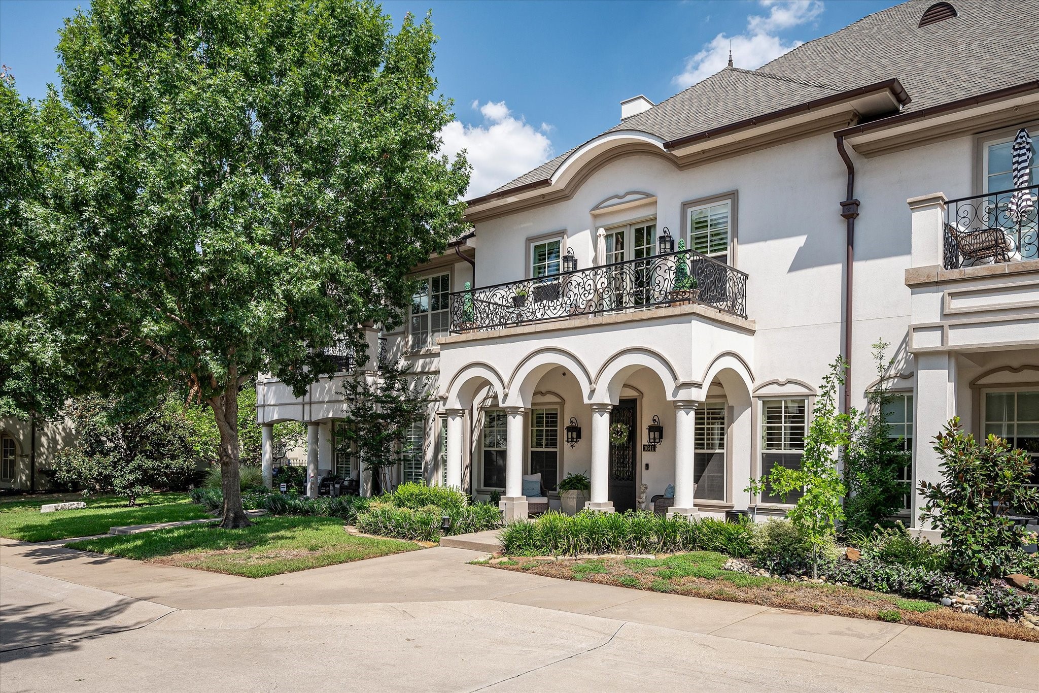 1641 Fountain Pass Drive