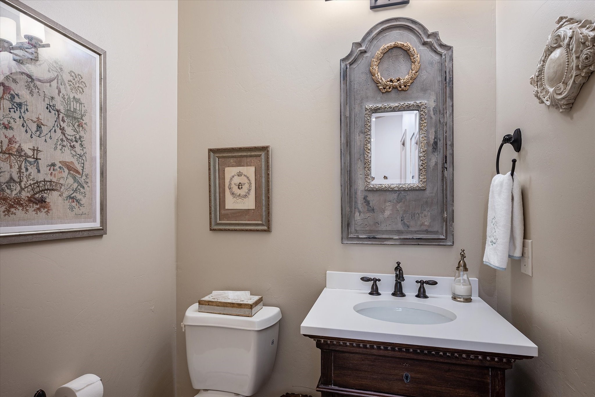 1641 Fountain Pass Drive