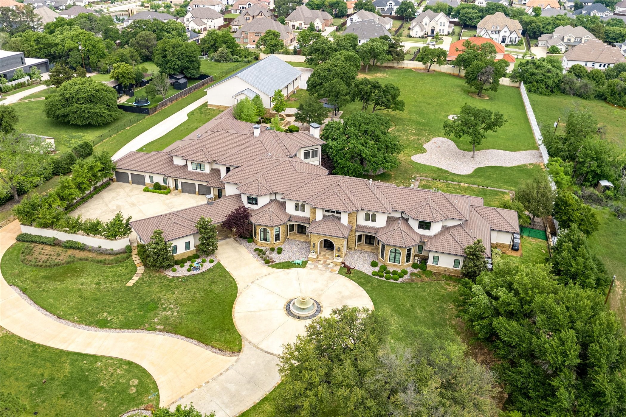 940 W Dove Road