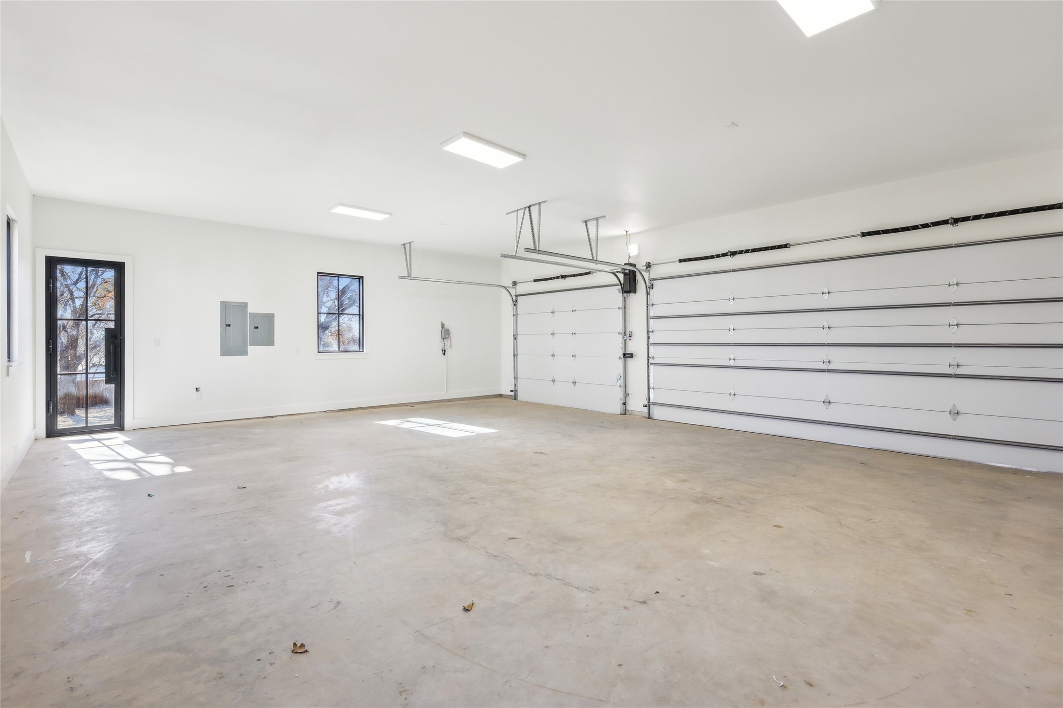 213 Oak Crest Hill Drive