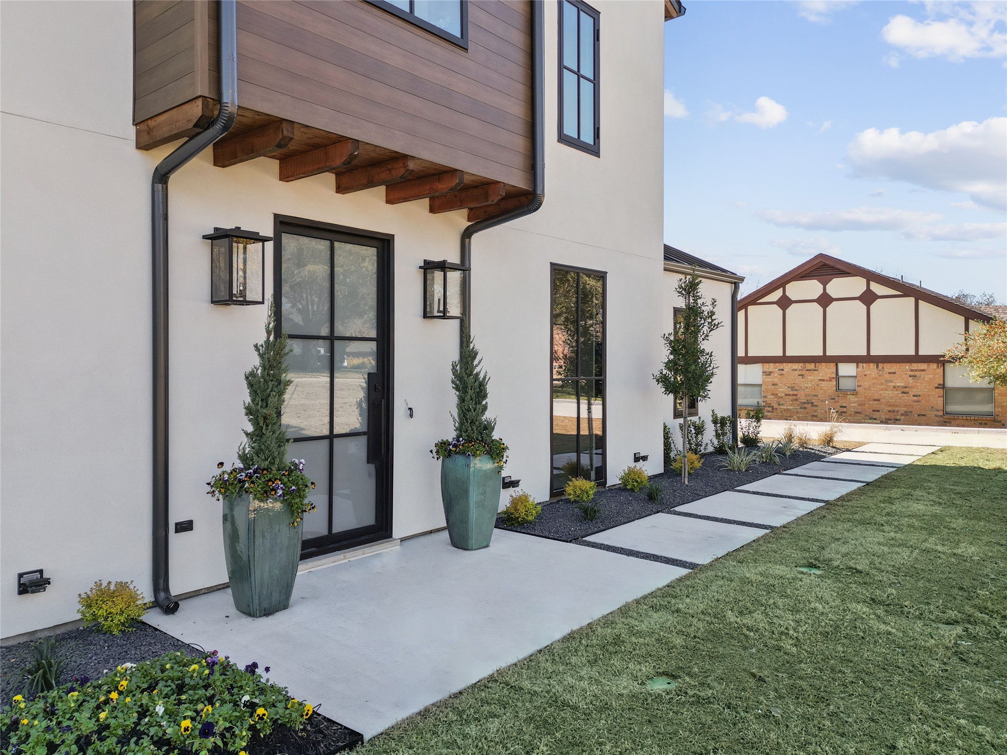 213 Oak Crest Hill Drive