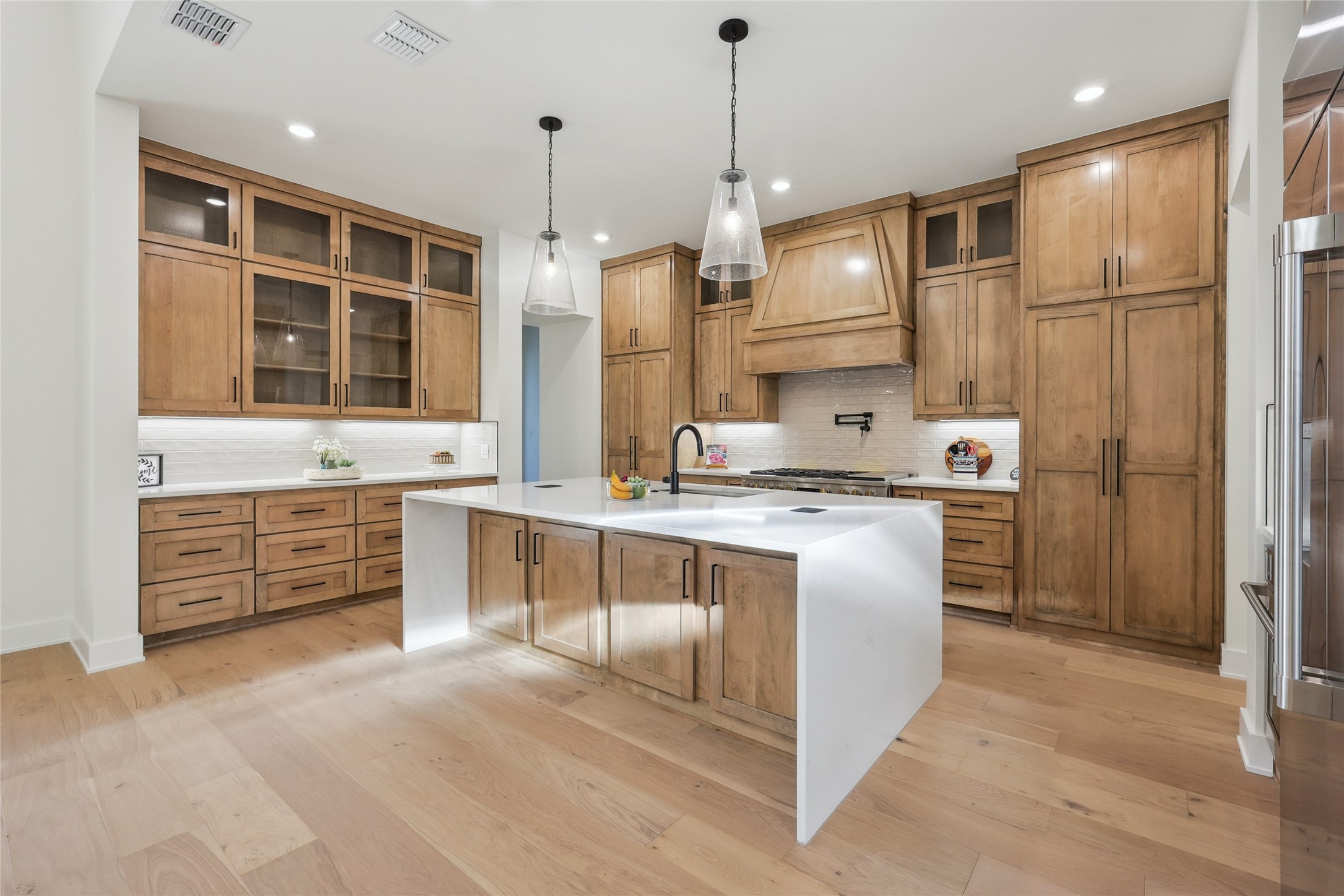213 Oak Crest Hill Drive
