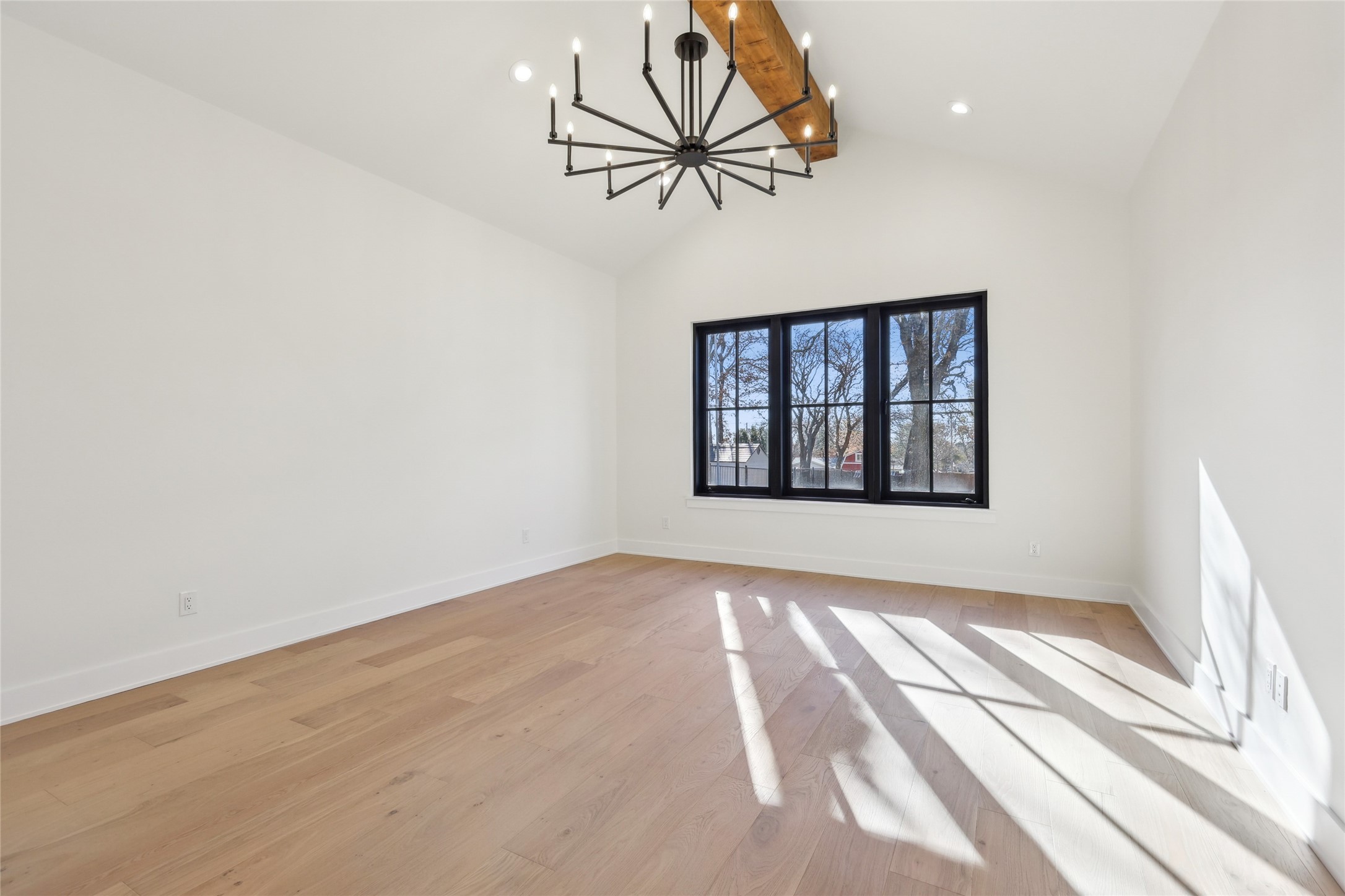 213 Oak Crest Hill Drive