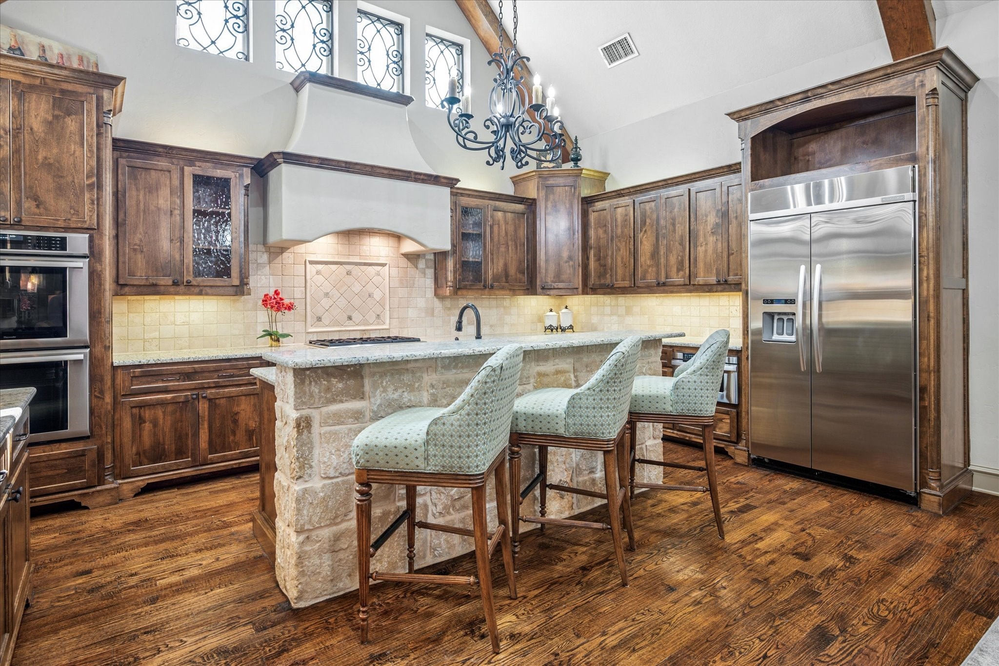 6120 Rock Dove Circle