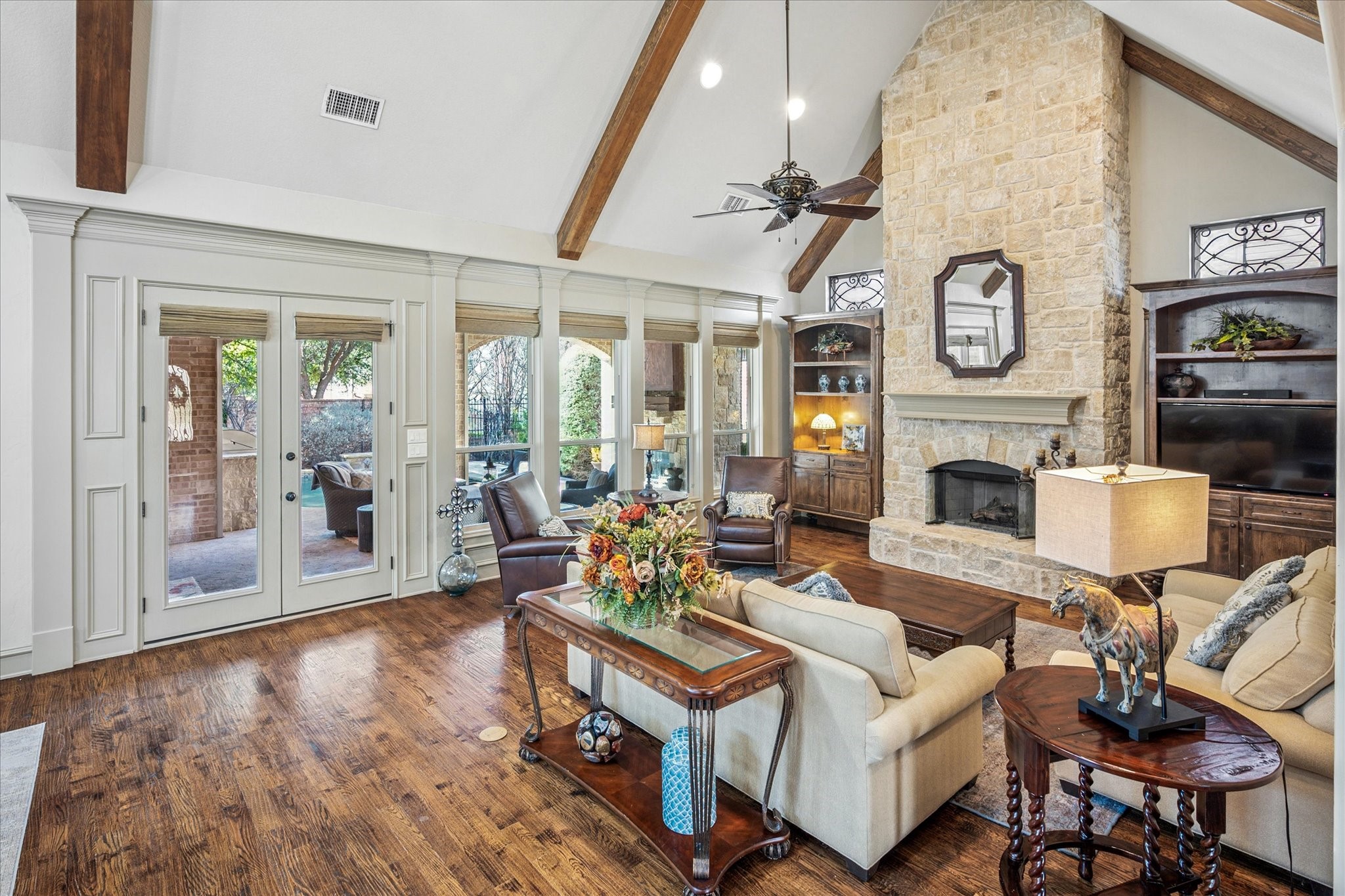 6120 Rock Dove Circle