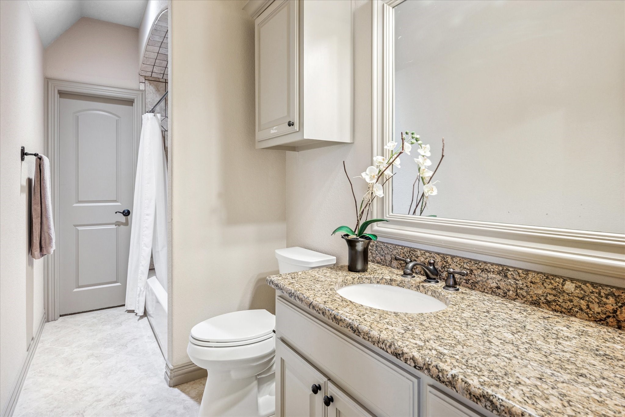 6120 Rock Dove Circle