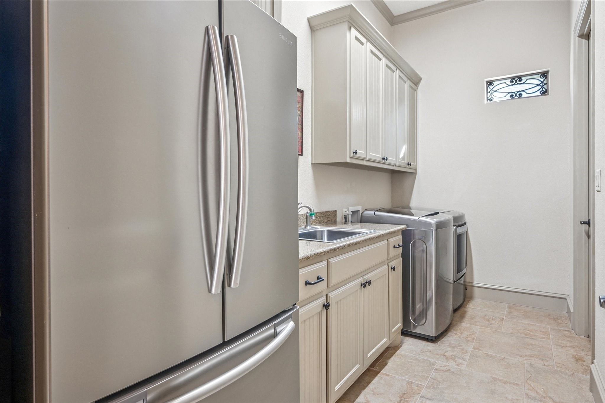 6120 Rock Dove Circle