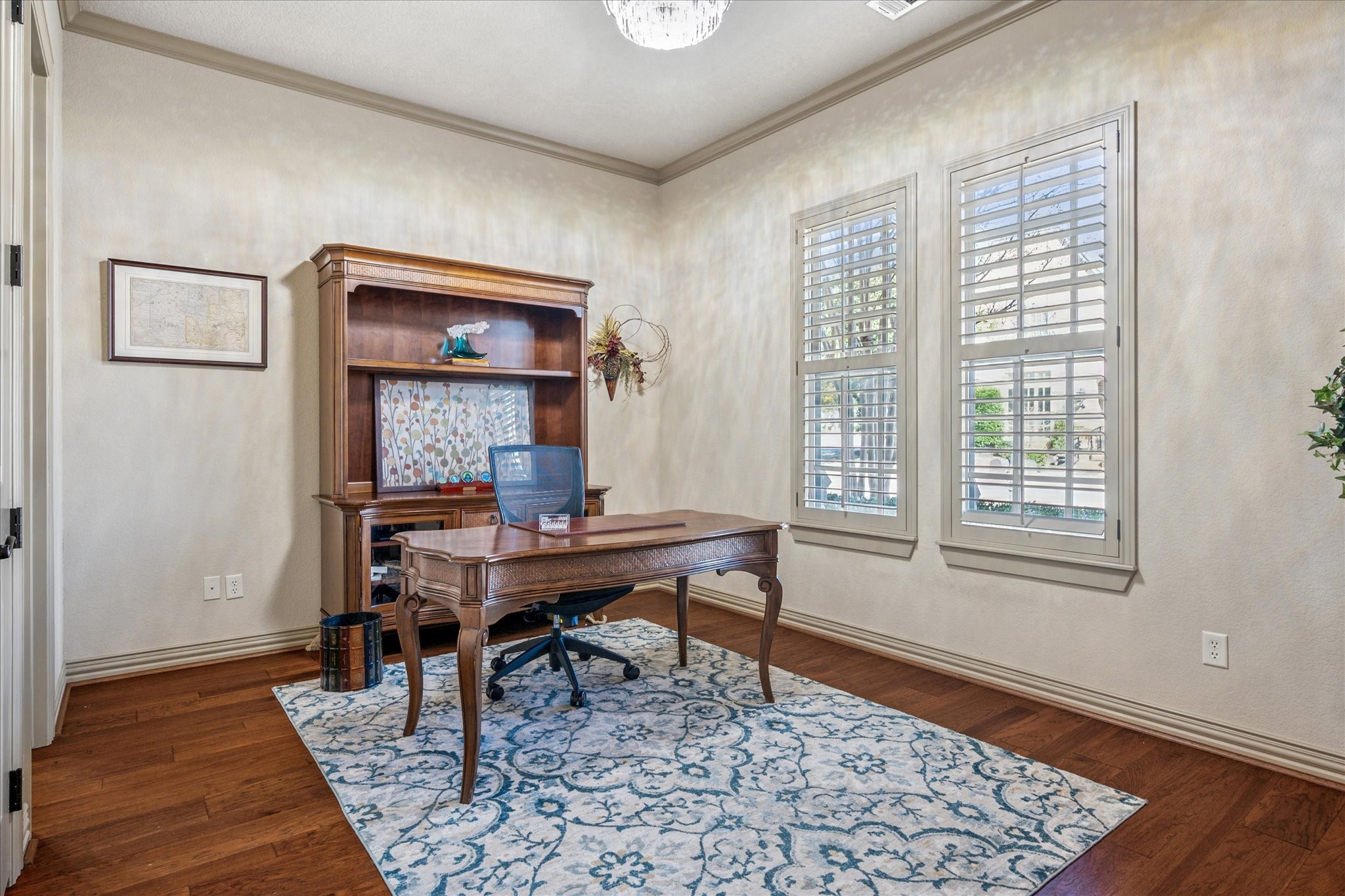 6120 Rock Dove Circle