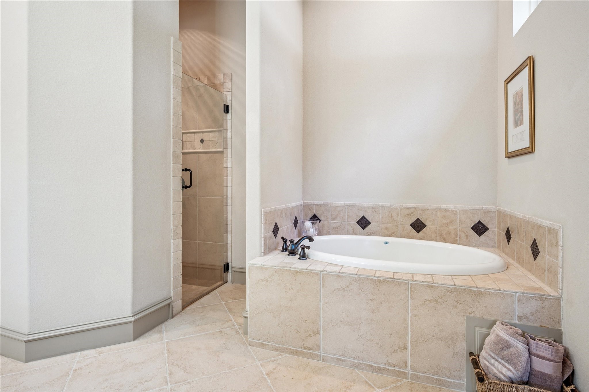 6120 Rock Dove Circle