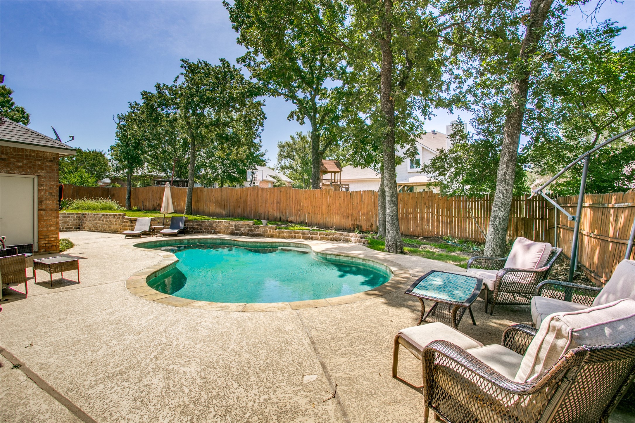 7604 Chestnut Drive