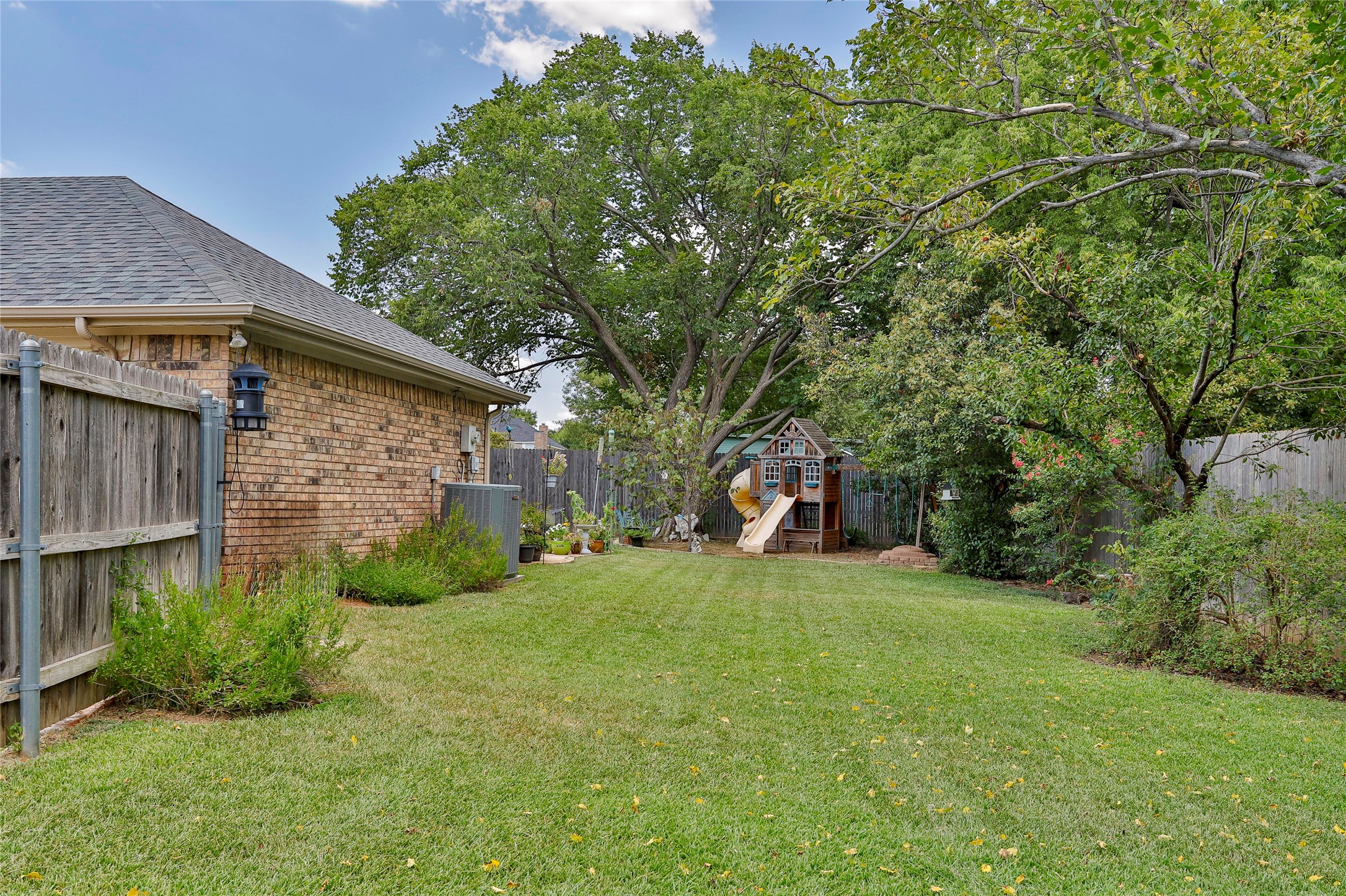 2912 Oak Ridge Drive
