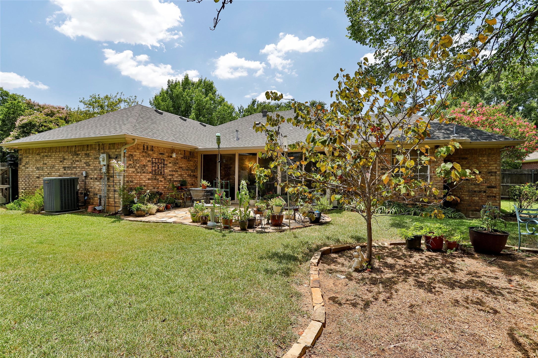 2912 Oak Ridge Drive