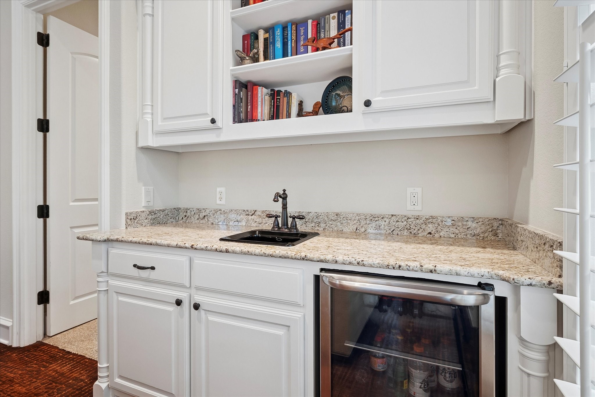 1829 Fountain Pass Drive