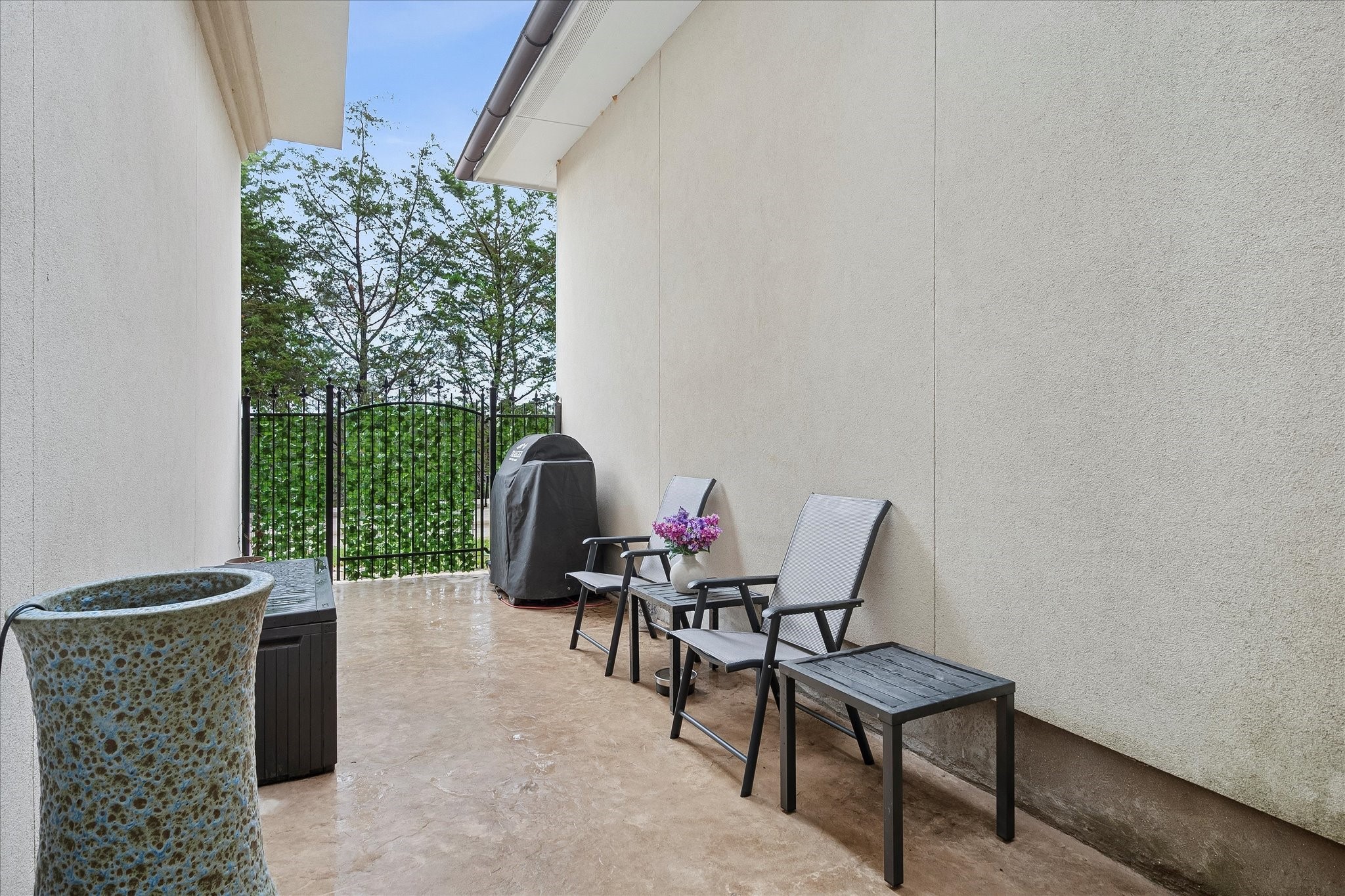 1829 Fountain Pass Drive