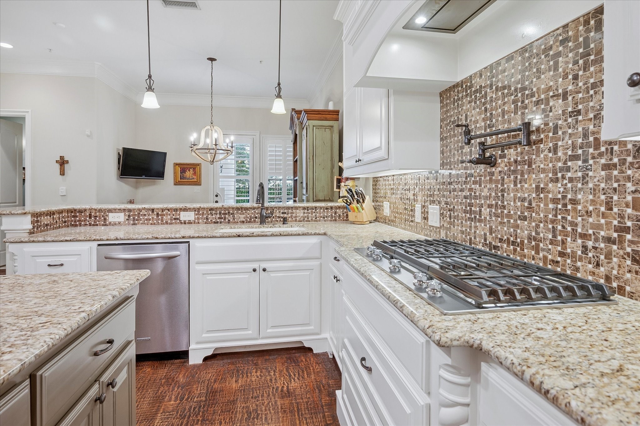 1829 Fountain Pass Drive