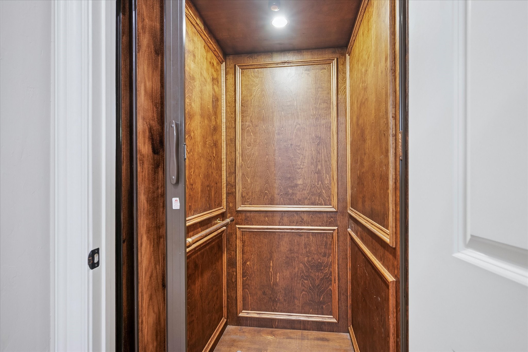 1829 Fountain Pass Drive