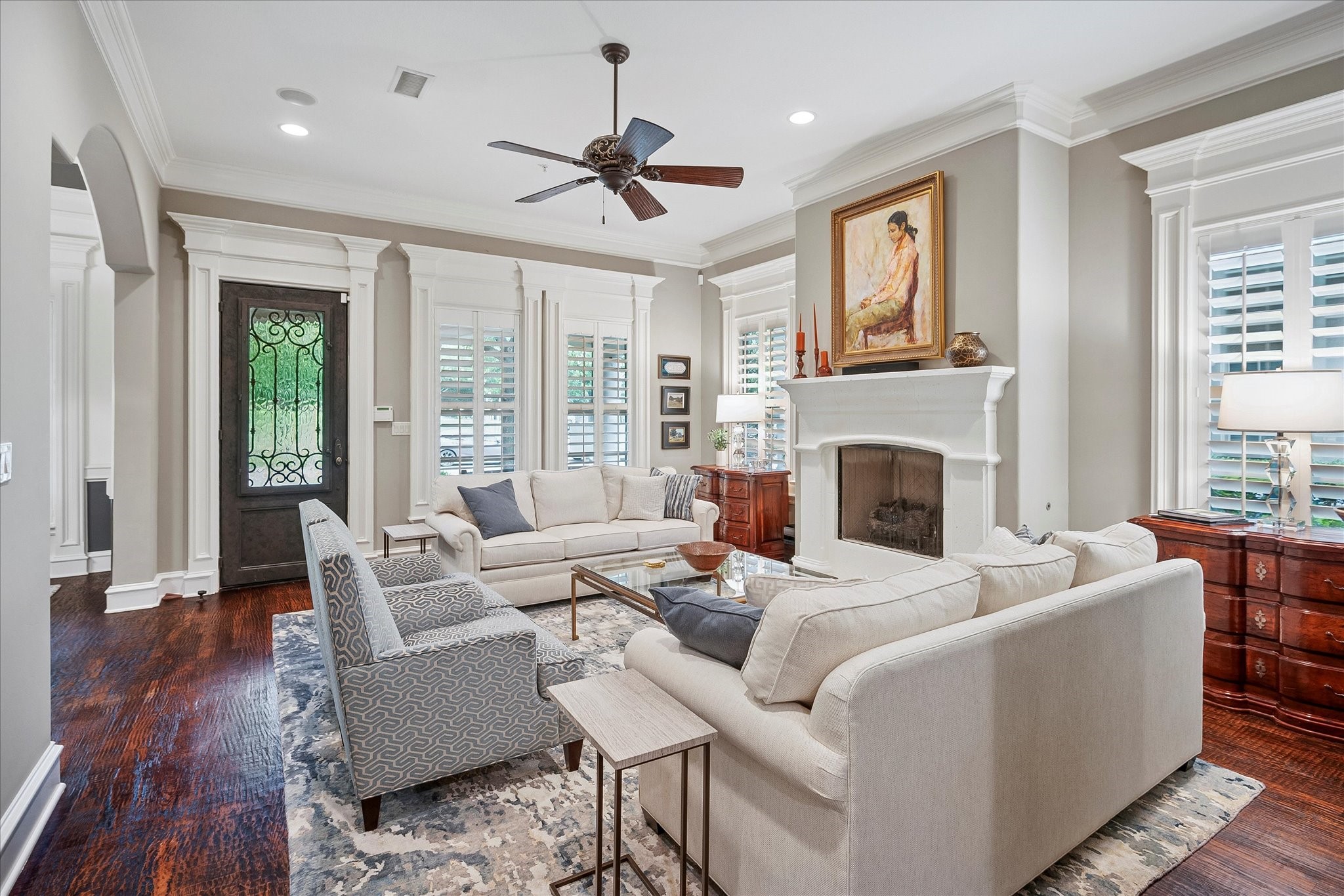 1829 Fountain Pass Drive