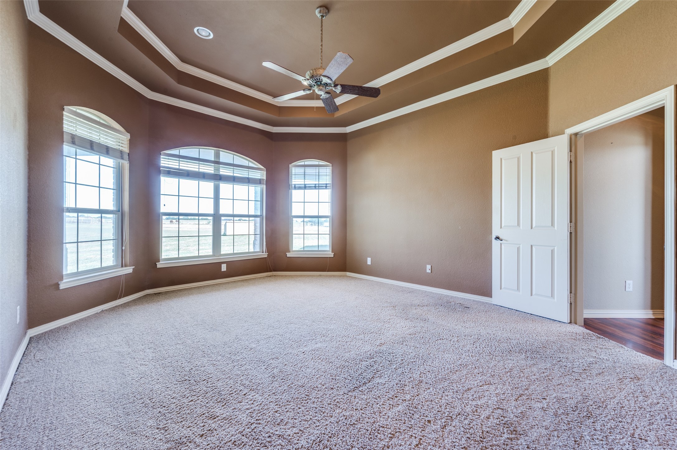 6550 Lucky Spur Lane