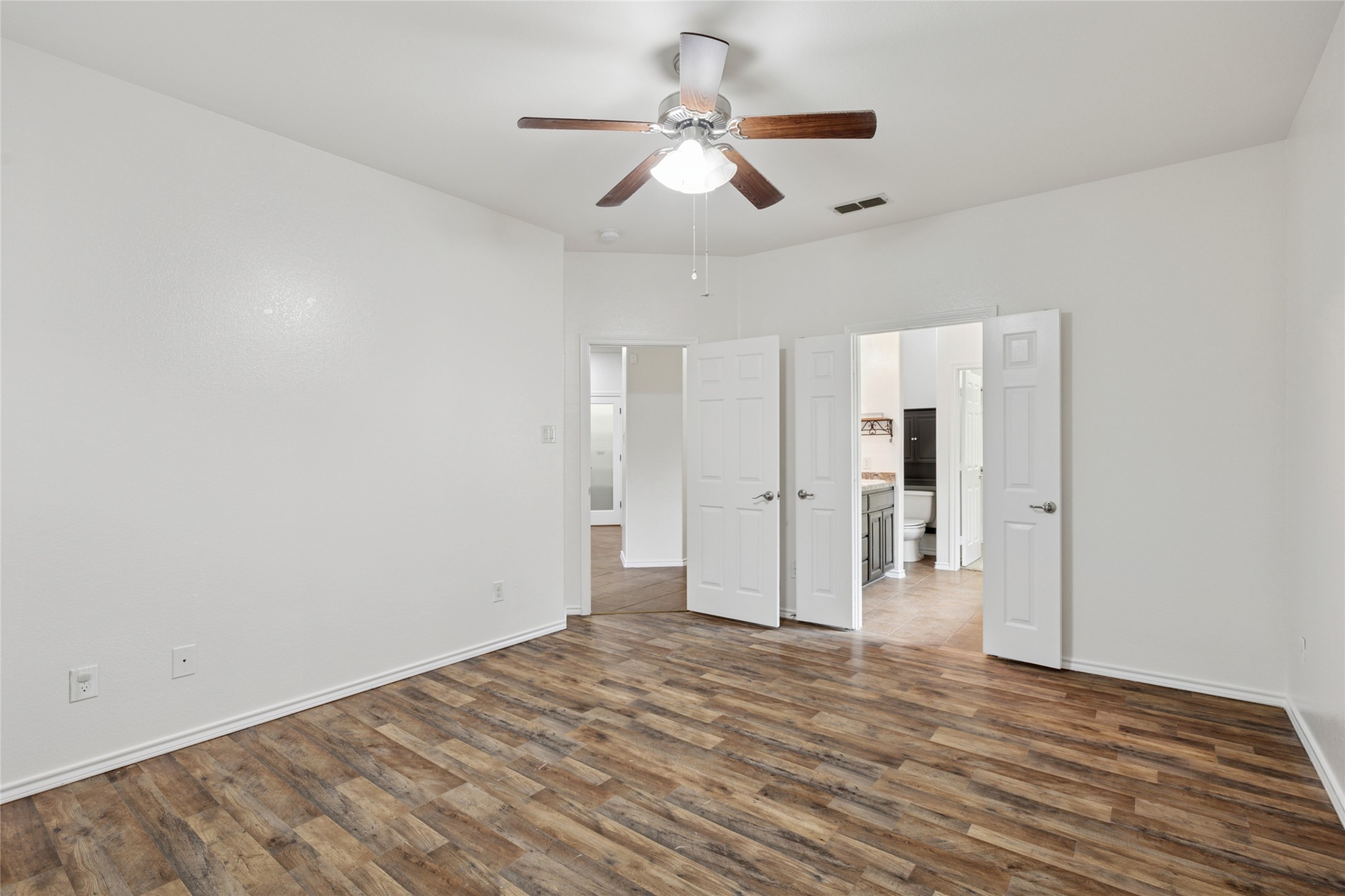 4509 Barberry Tree Cove