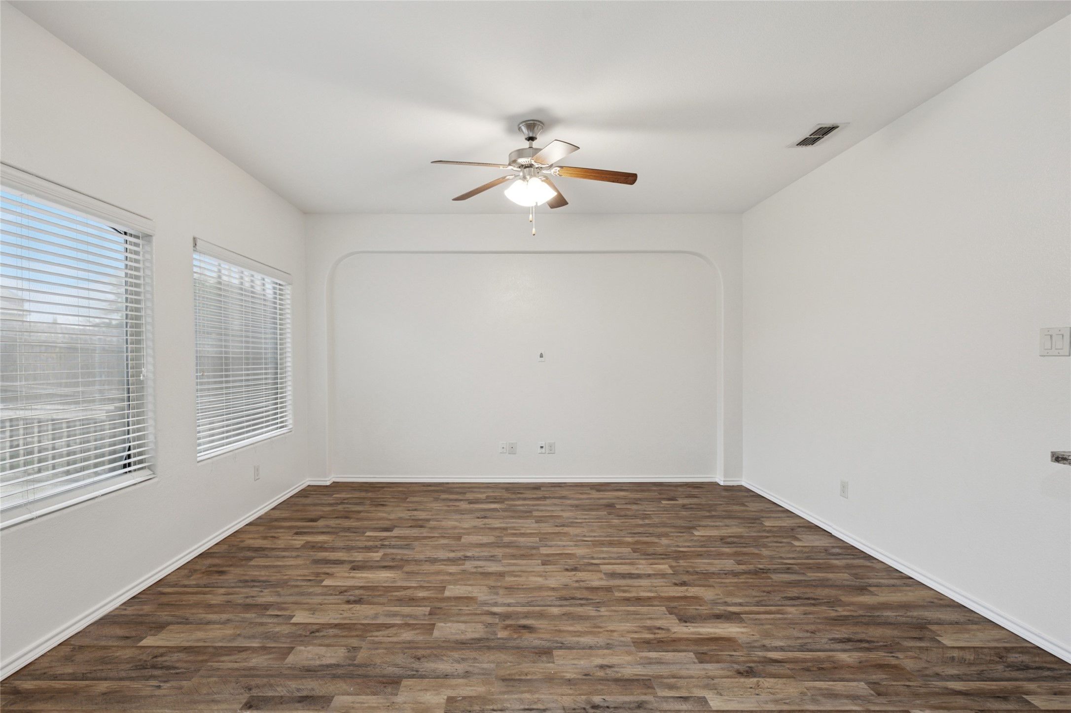 4509 Barberry Tree Cove