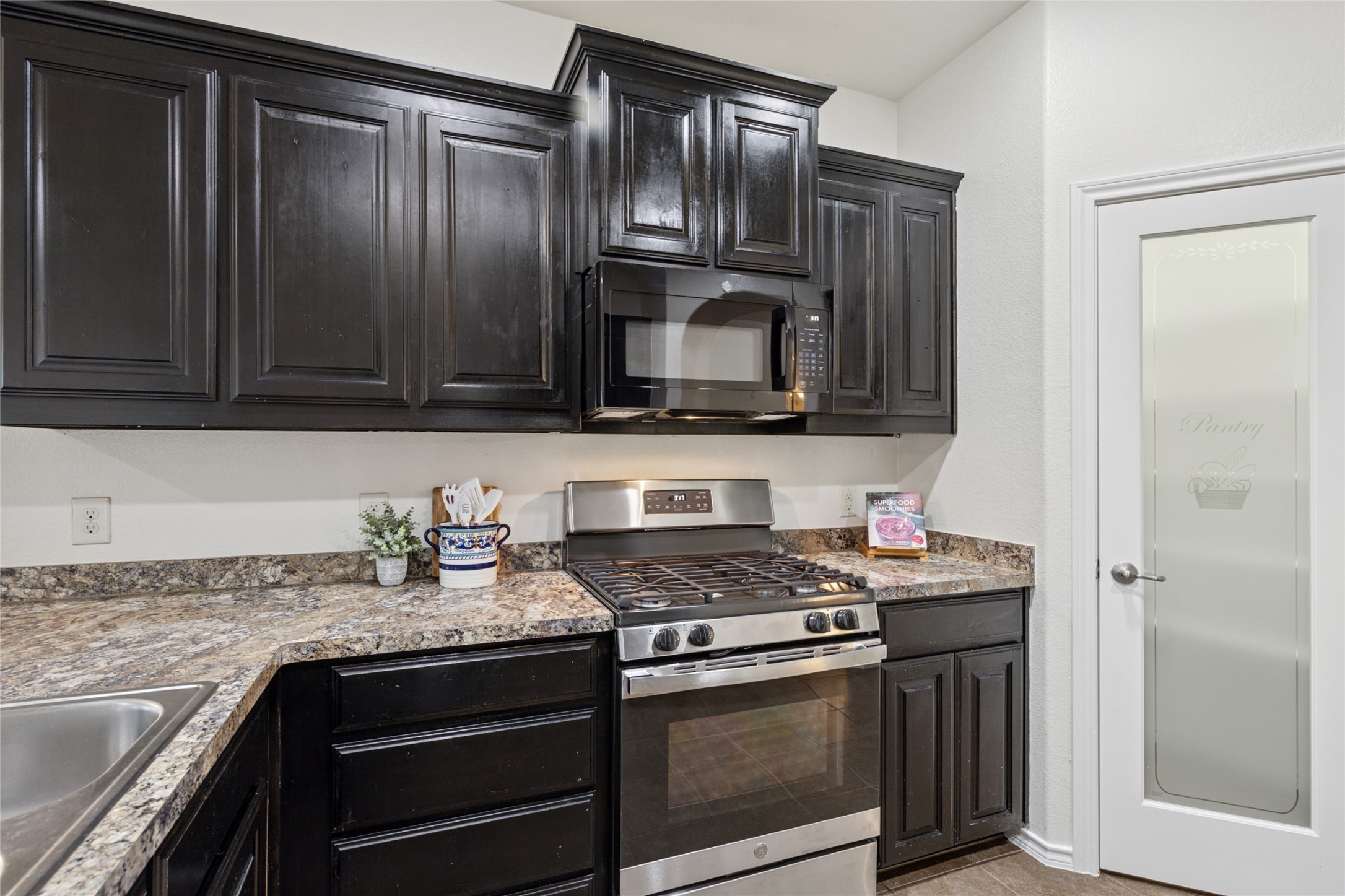 4509 Barberry Tree Cove