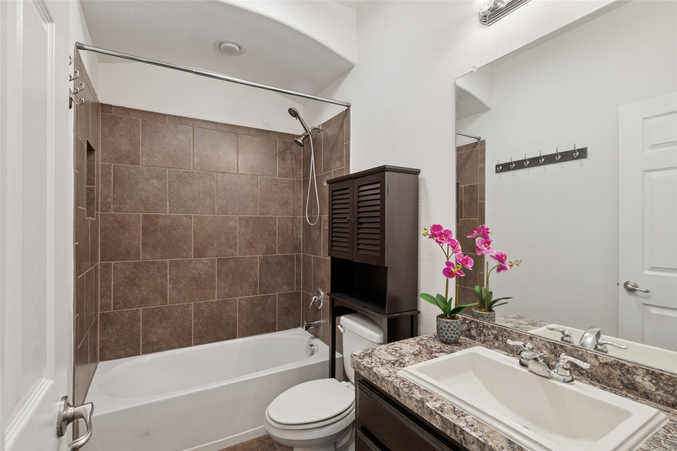 4509 Barberry Tree Cove