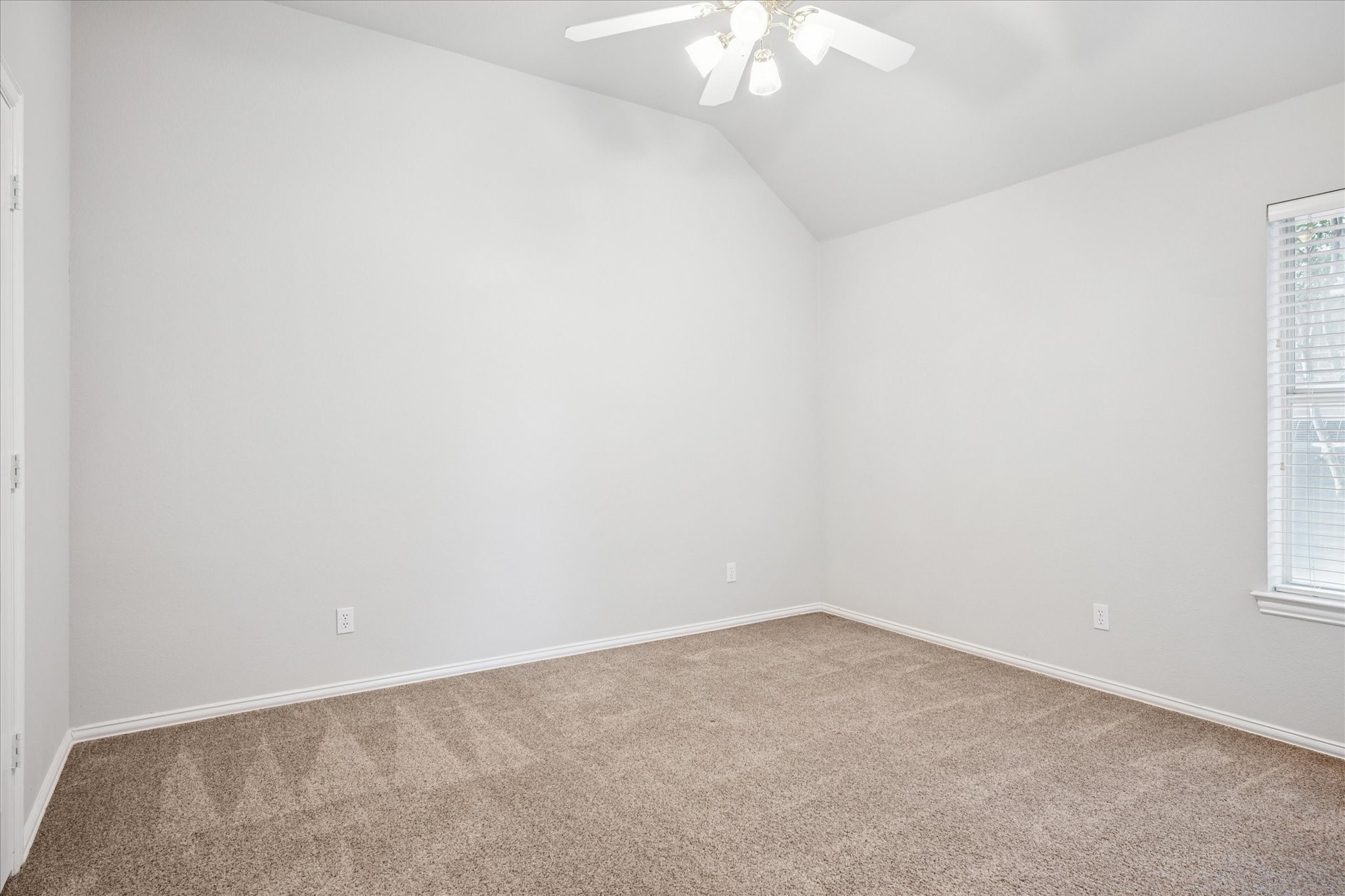 6112 Club House Drive