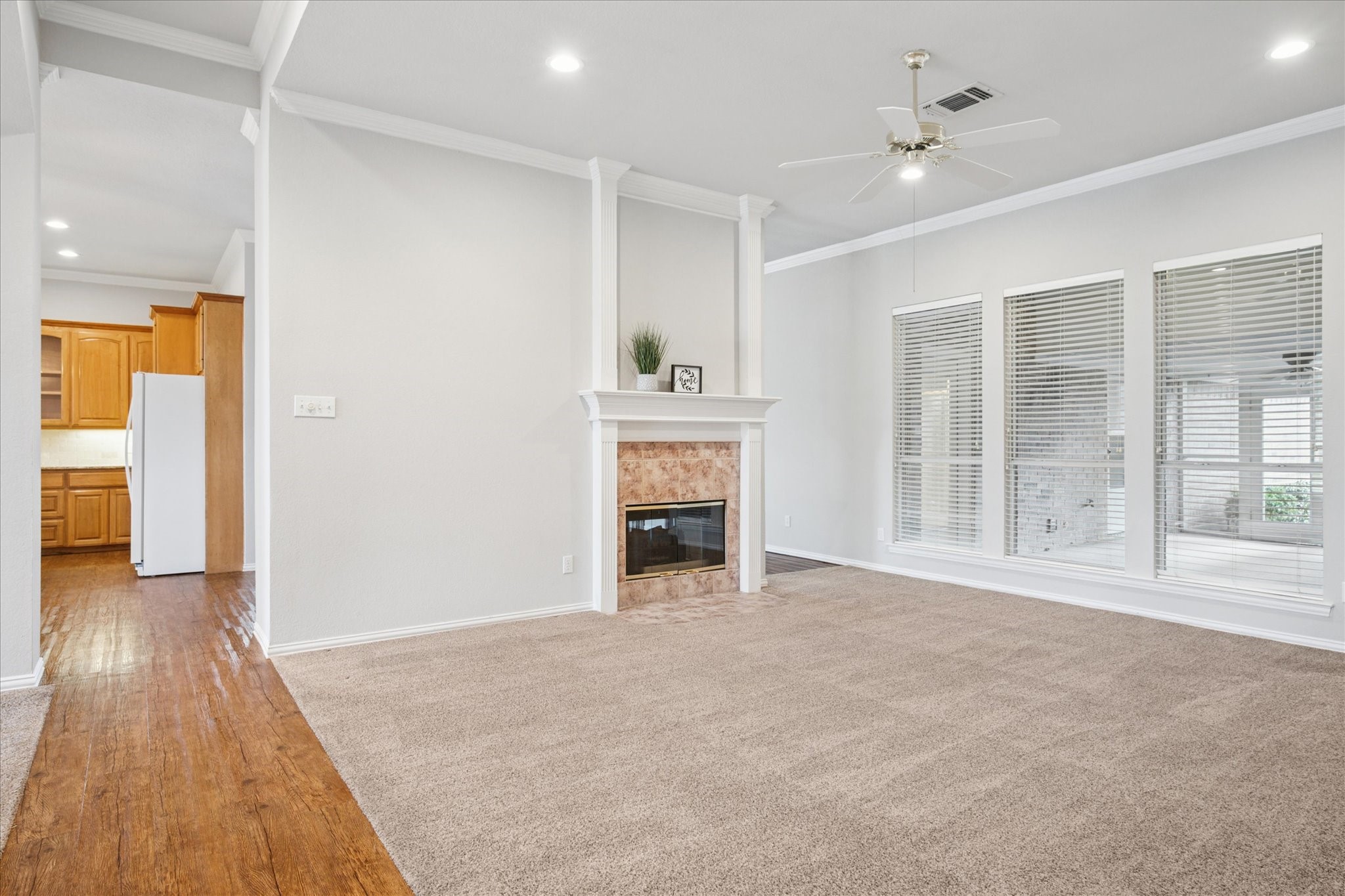 6112 Club House Drive