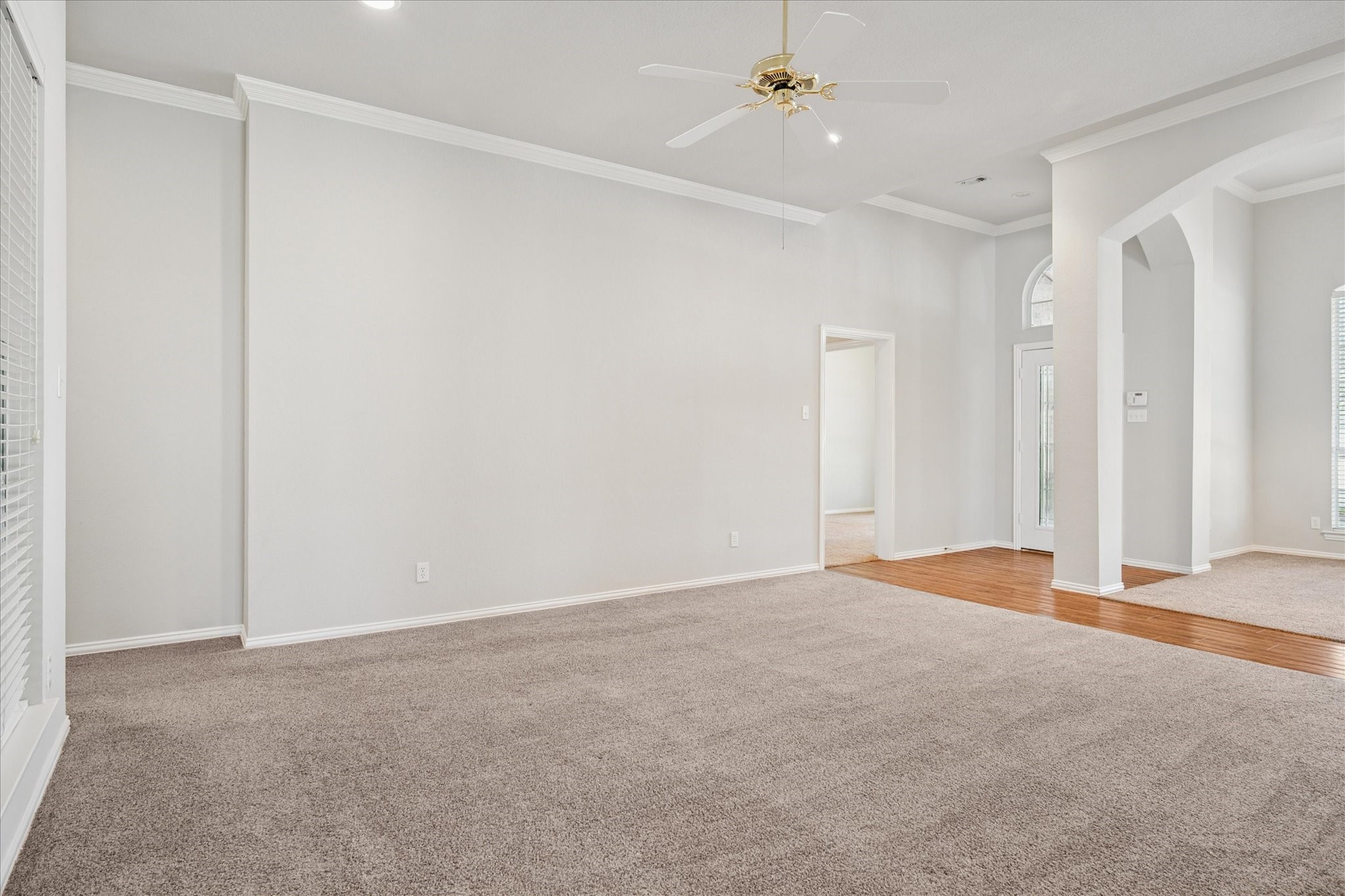 6112 Club House Drive